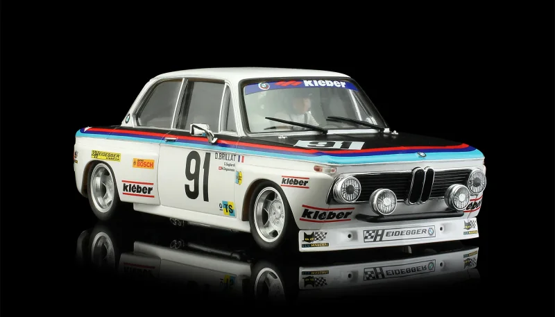 BMW 2002 No. 91, Slotcar Maßstab 1:24 analog in Rennversion mit Metall-Chassis