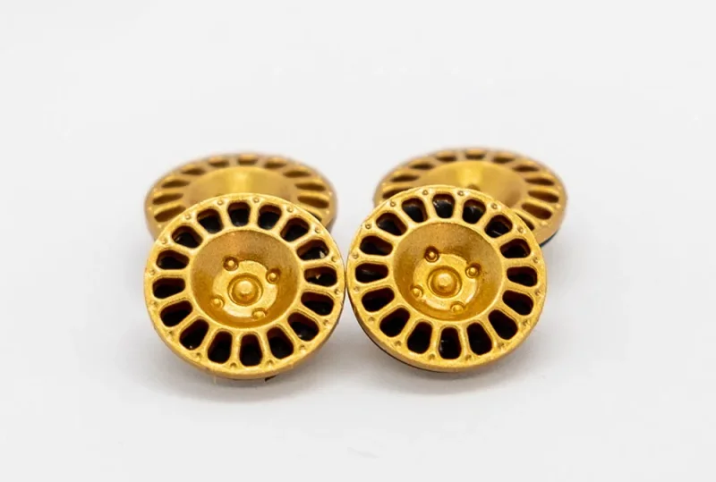 Felgeneinsätze weiss f.Slotcars 1:24 BRM GR2 - BMW 2002, Datsun 240Z, Ford Capri + Escort, Opel Kadett, Porsche 911, VW Scirocco, Alfa Romeo - Giulia