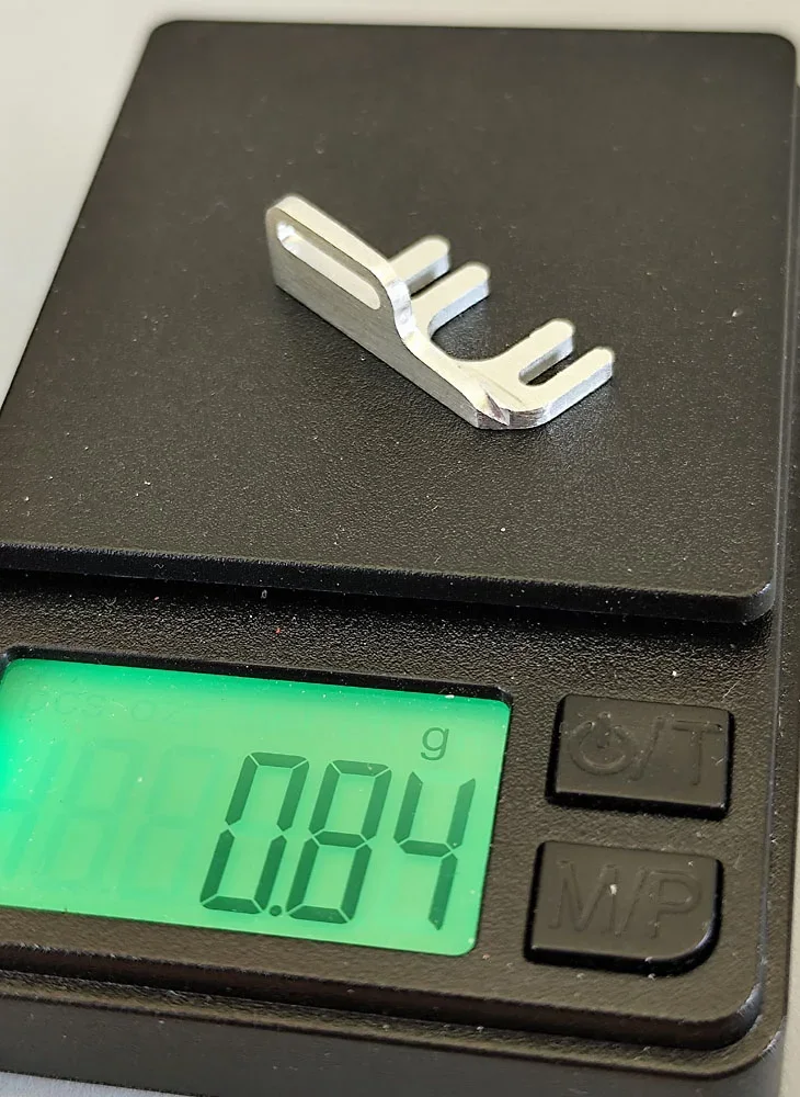 Motorhalter 13 D - Doppelschraube / Aluminium (CNC) für SCT DSC Chassis und SCT entwicklete Chassis