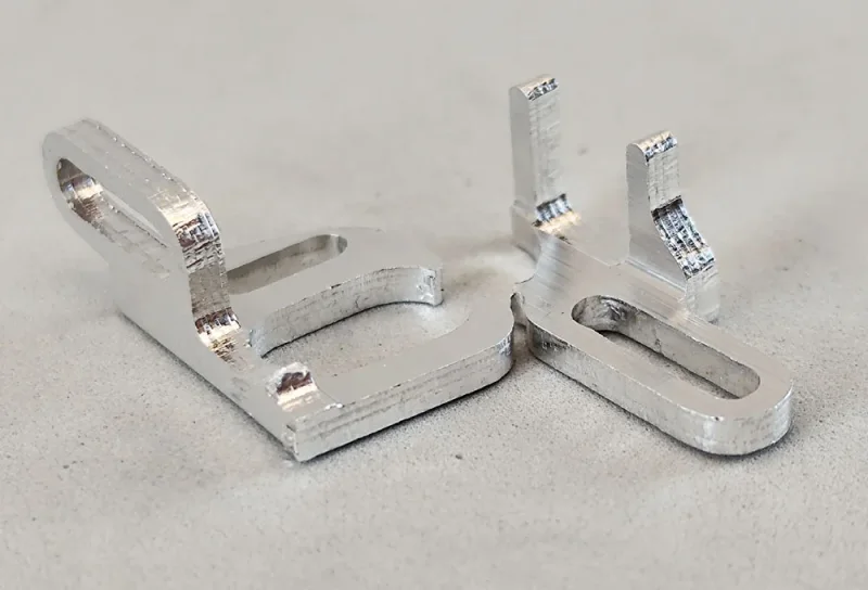 Motorhalter 13 D, tief / Aluminium mit Gegenhalter