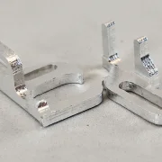 Motorhalter 13 D, tief / Aluminium mit Gegenhalter