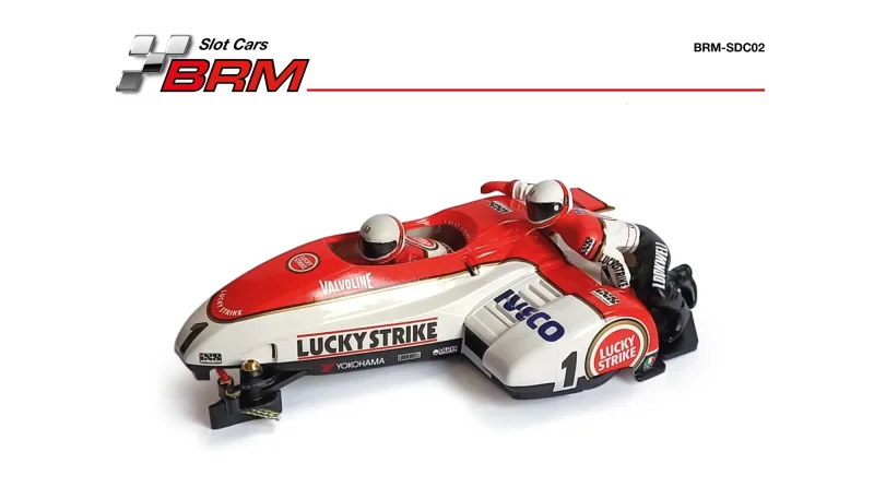 Sidecar (Sidebike) Red-White in Rennversion, World Championship 1987 - #1 LCR FIM Sidecar Streuer - Schnieders - Slotcar Maßstab 1:18 analog BRM Racing,
