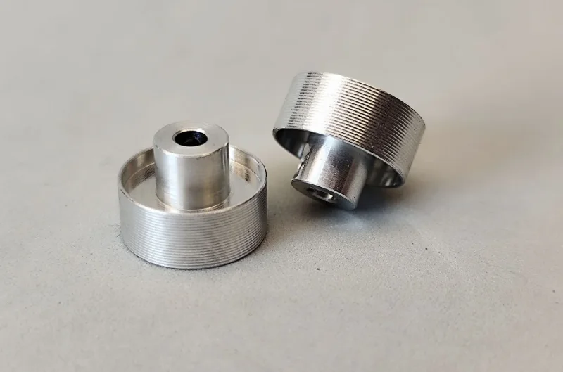 Slotcar Alu Topf-Felge, AD Ø 14,0, ID 13.1, B 6 mm, mit verl. Nabe