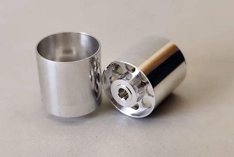 Slotcar Design-Topf-Slotcar Design-Topf-Felge, AD Ø 16.0, ID 15.2, B 16 mm, mit verl. NabeFelge, AD Ø 14,0, ID 13.1, B 6 mm, mit verl. Nabe