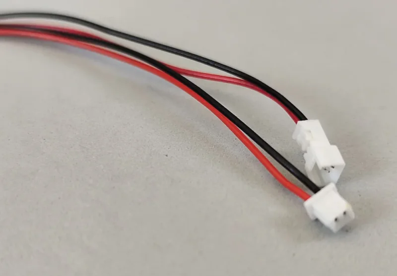 Stecker Kombi (1). Micro JST 1,25 / 2-polig, Kabel je 15cm lang, dünn für Beleuchtungskits